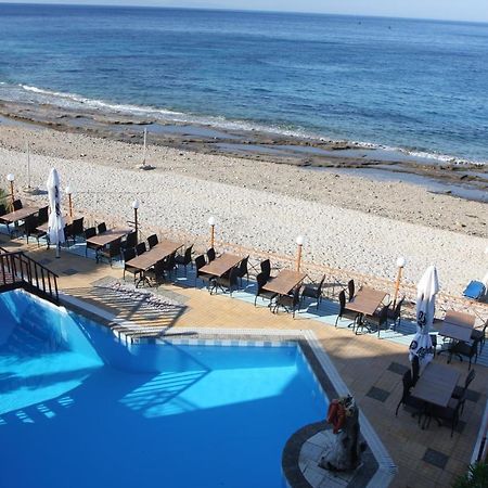 Pebble Beach Hotel Plomari Bagian luar foto